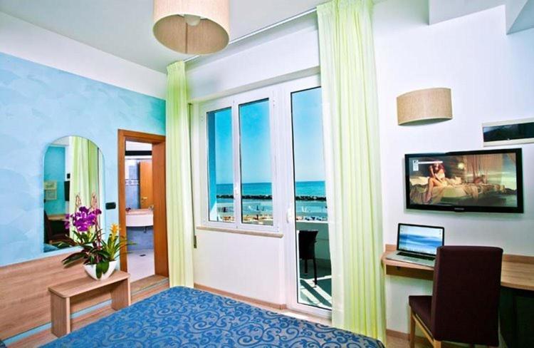 Hotel Levante Bellaria-Igea Marina Exterior foto