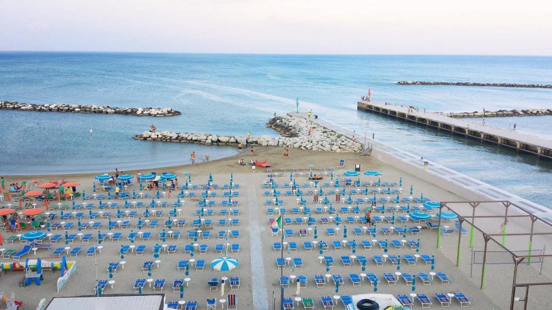 Hotel Levante Bellaria-Igea Marina Exterior foto