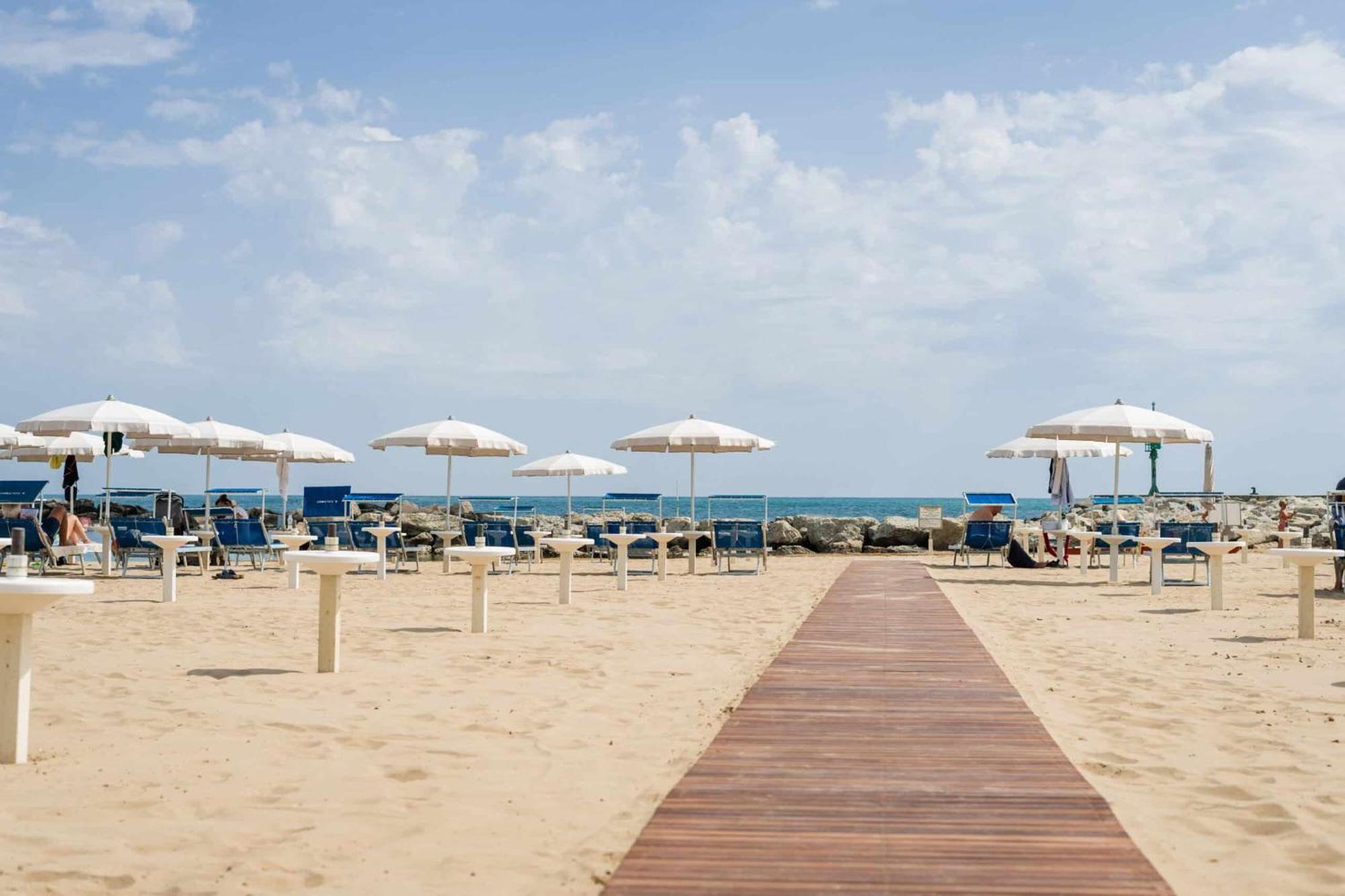 Hotel Levante Bellaria-Igea Marina Exterior foto